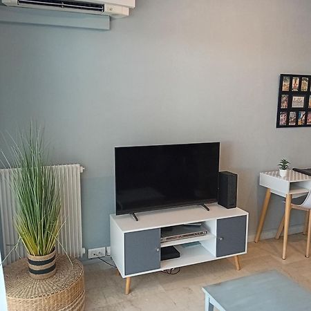 Chez Marie & Julien, 2 Pieces 44M2 Apartment อองทีบส์ ภายนอก รูปภาพ