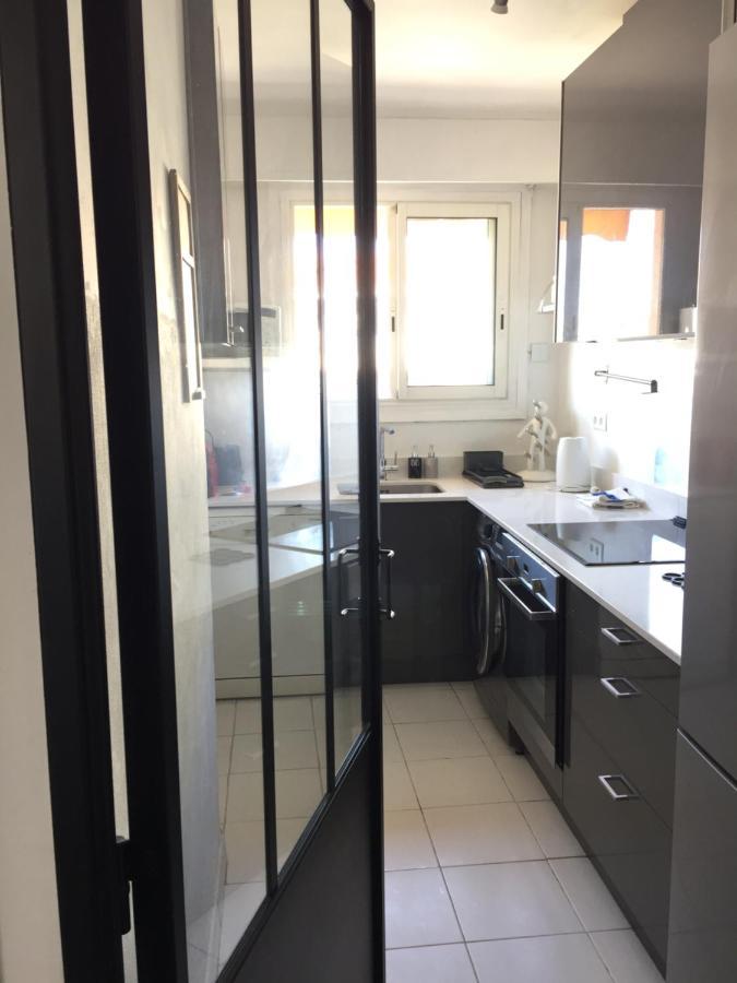 Chez Marie & Julien, 2 Pieces 44M2 Apartment อองทีบส์ ภายนอก รูปภาพ
